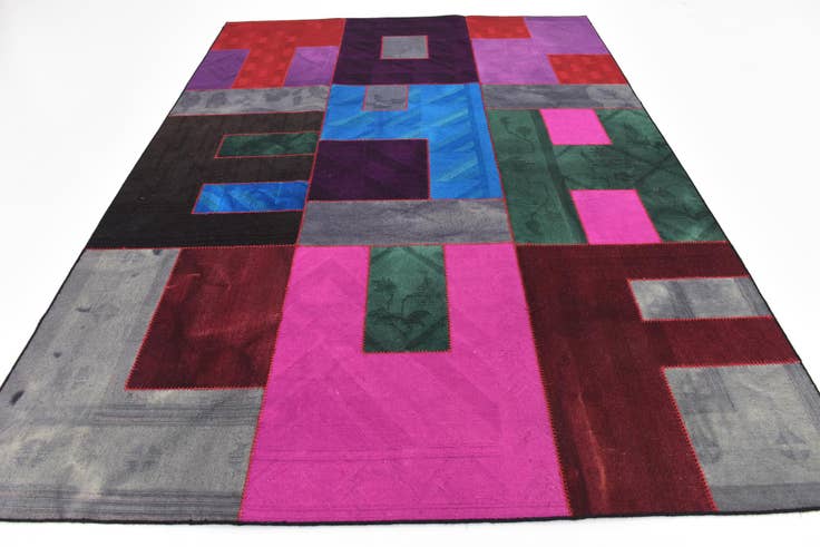 Detail image of 7' 2 x 9' 10 Hand Woven Patchwork Wool Rug