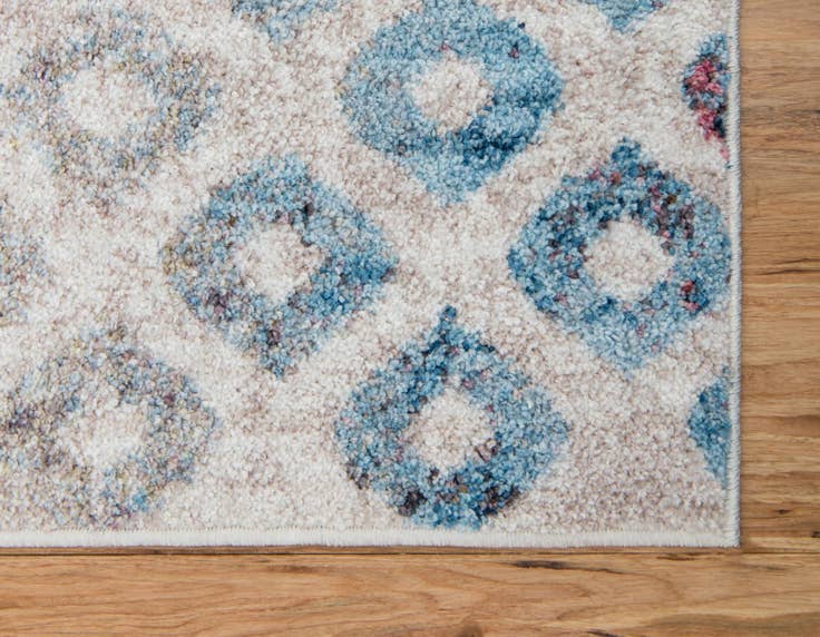 Detail image of 5' 3 x 7' 10 Prism Rug