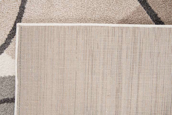 5' 3 x 7' 9 Safari Rug