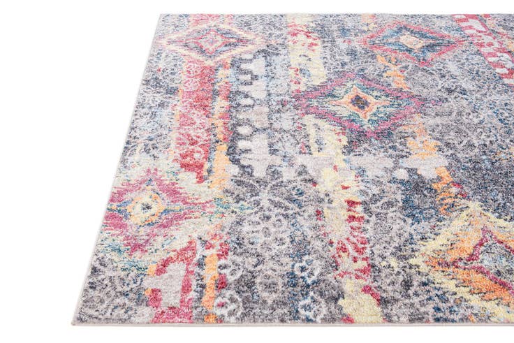 Detail image of 5' 3 x 7' 7 Santa Fe Rug