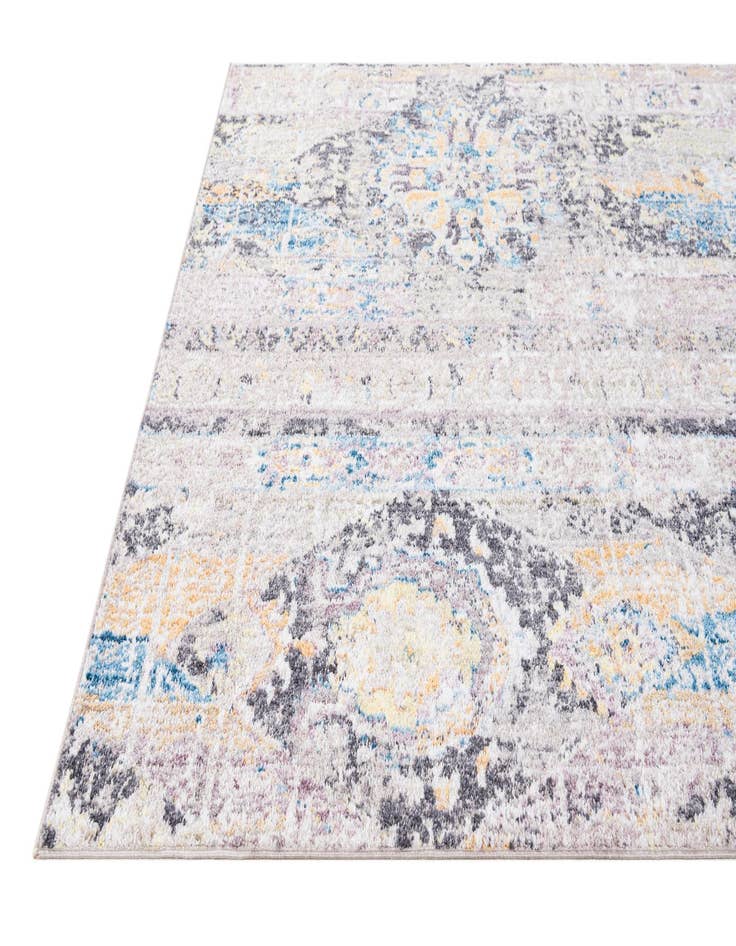 Detail image of 5' 3 x 7' 7 Santa Fe Rug