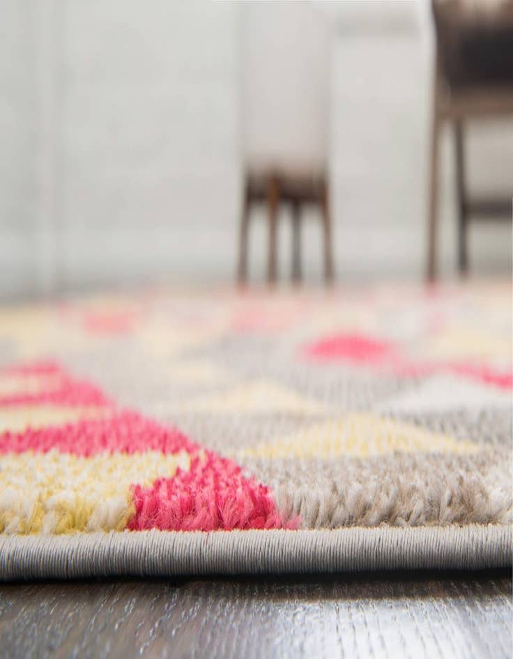 Detail image of 9' x 12'  Washable Santa Fe Rug