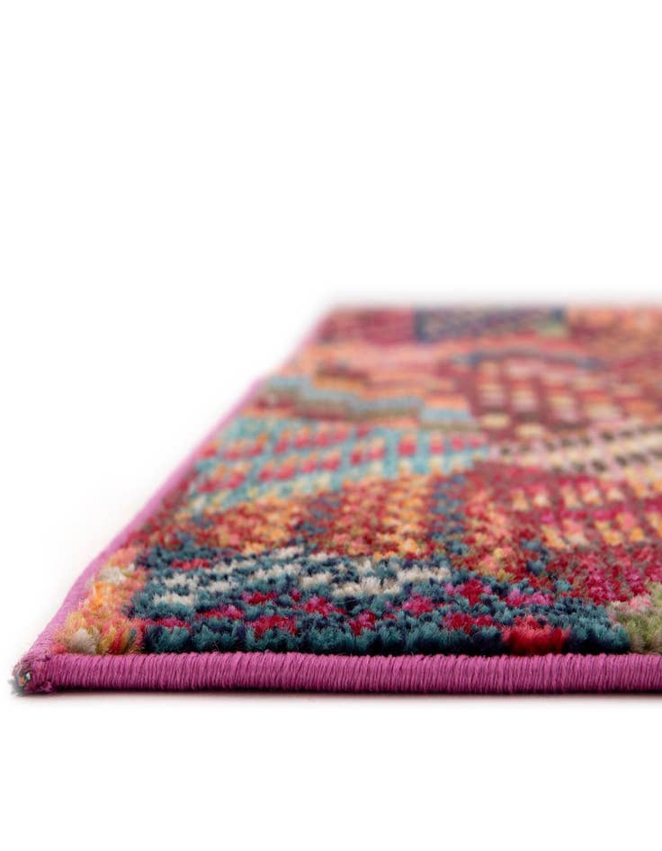 Detail image of 3' 3 x 5' 3  Washable Santa Fe Rug