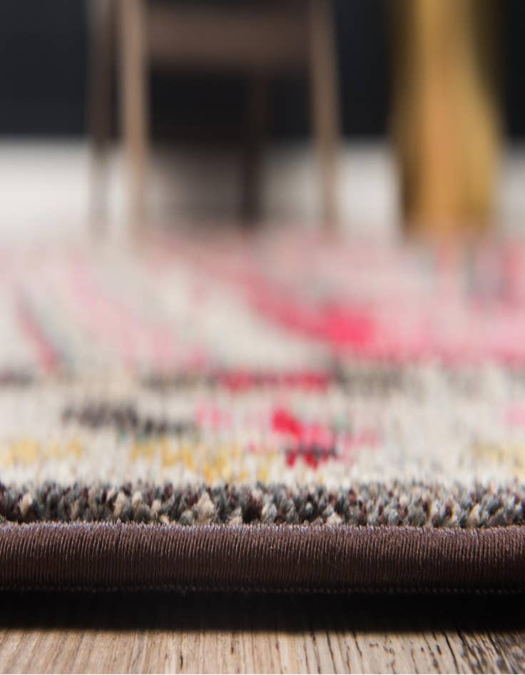 Detail image of 7' x 10'  Washable Santa Fe Rug