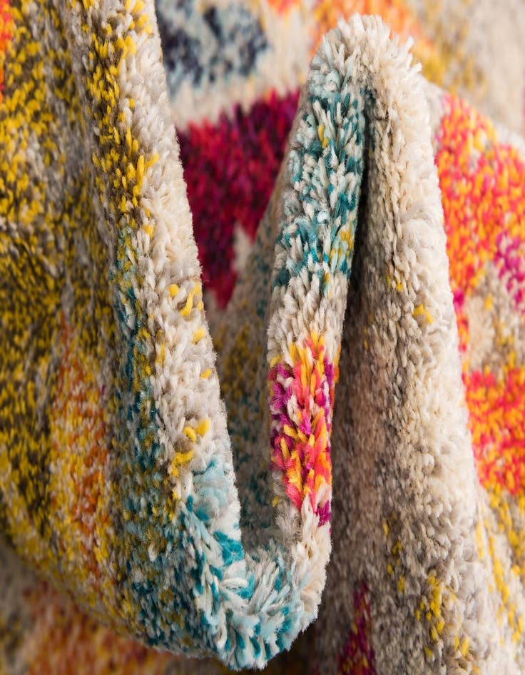 Detail image of 4' x 6'  Washable Santa Fe Rug