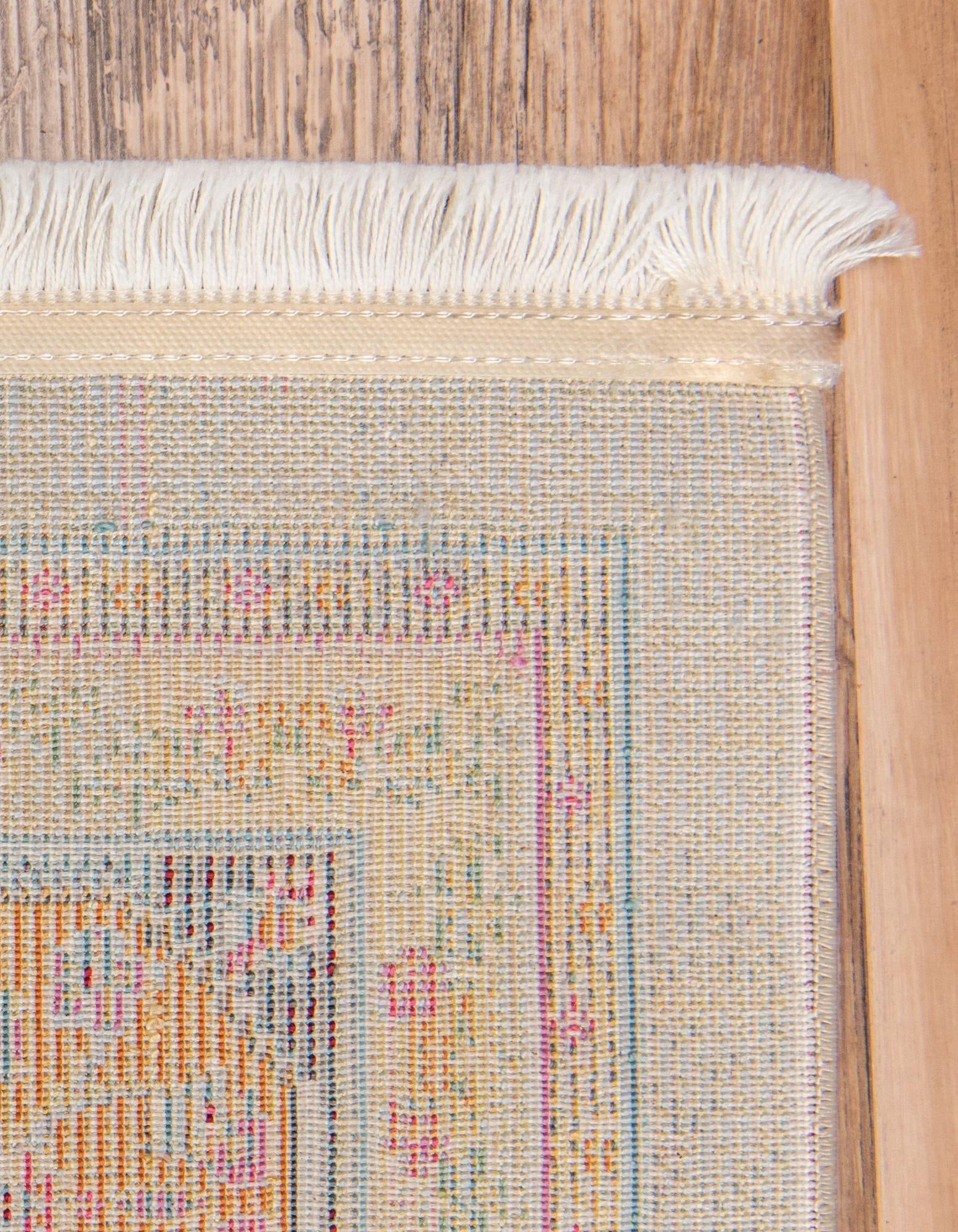 5' 5 x 8' Santiago Rug