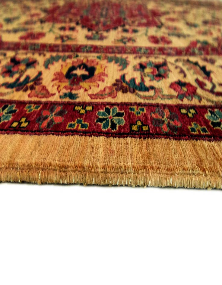 Detail image of 7' 4 x 9' 4 Sara Wool Rug