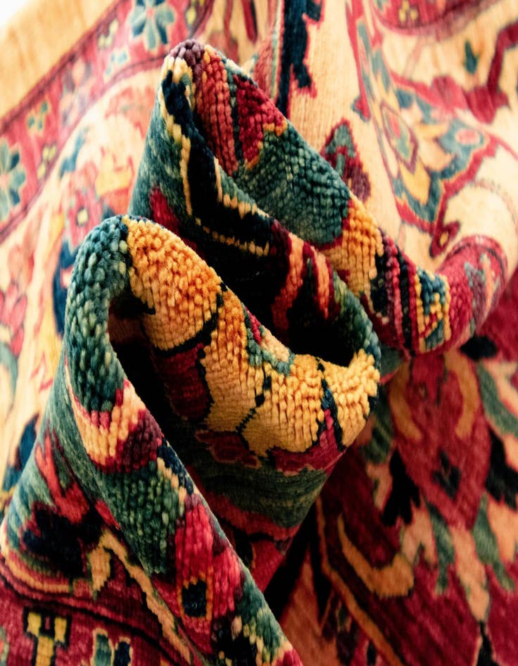 Detail image of 7' 4 x 9' 4 Sara Wool Rug