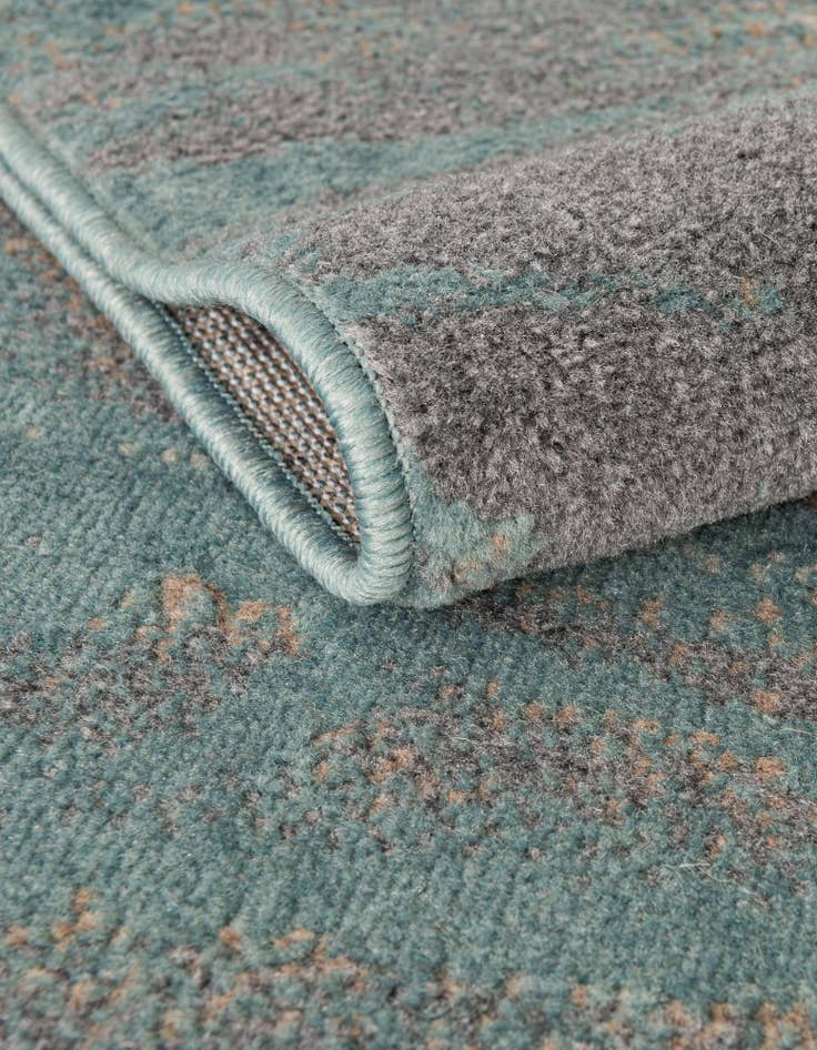 Detail image of 7' 10 x 10' Savannah Rug