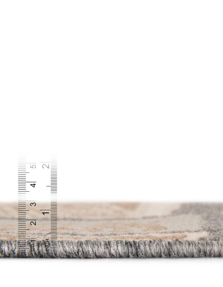 Detail image of 7' 10 x 10' Savannah Rug