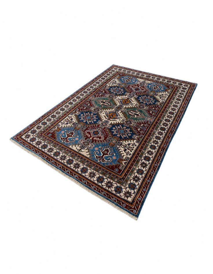 Detail image of 6' x 8' 6 Hand Knotted Shirvan Rug