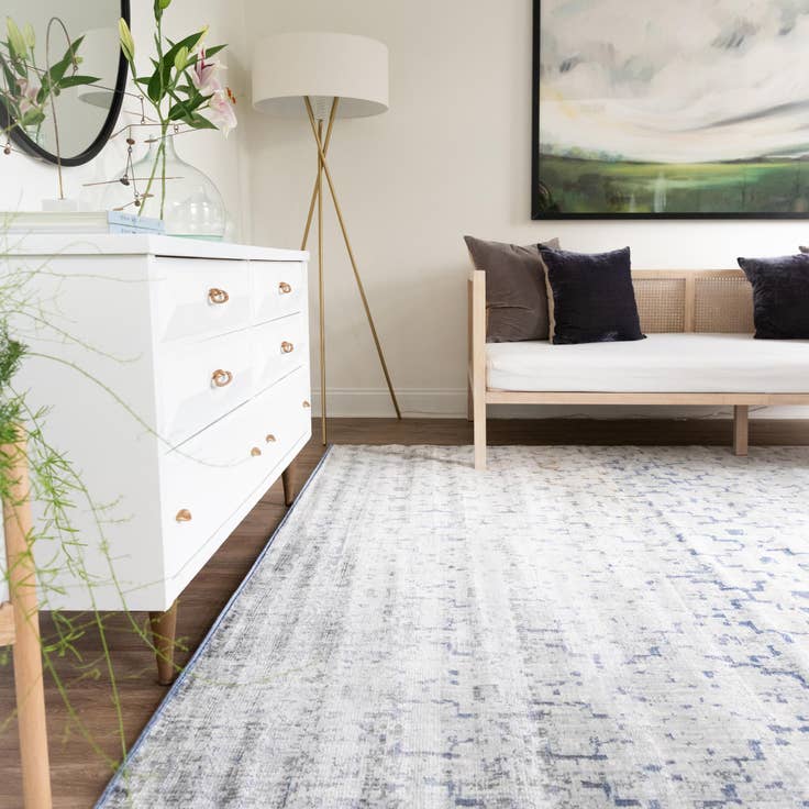 Detail image of 8' x 10' Solaris Rug