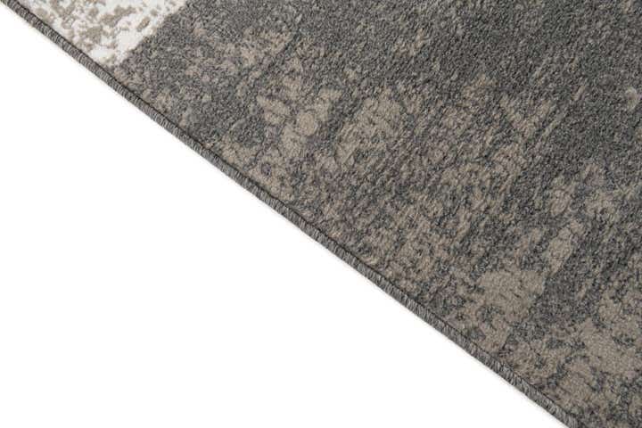 5' 3 x 7' 8 Spectrum Rug