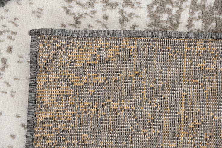 Detail image of 5' 3 x 7' 8 Spectrum Rug