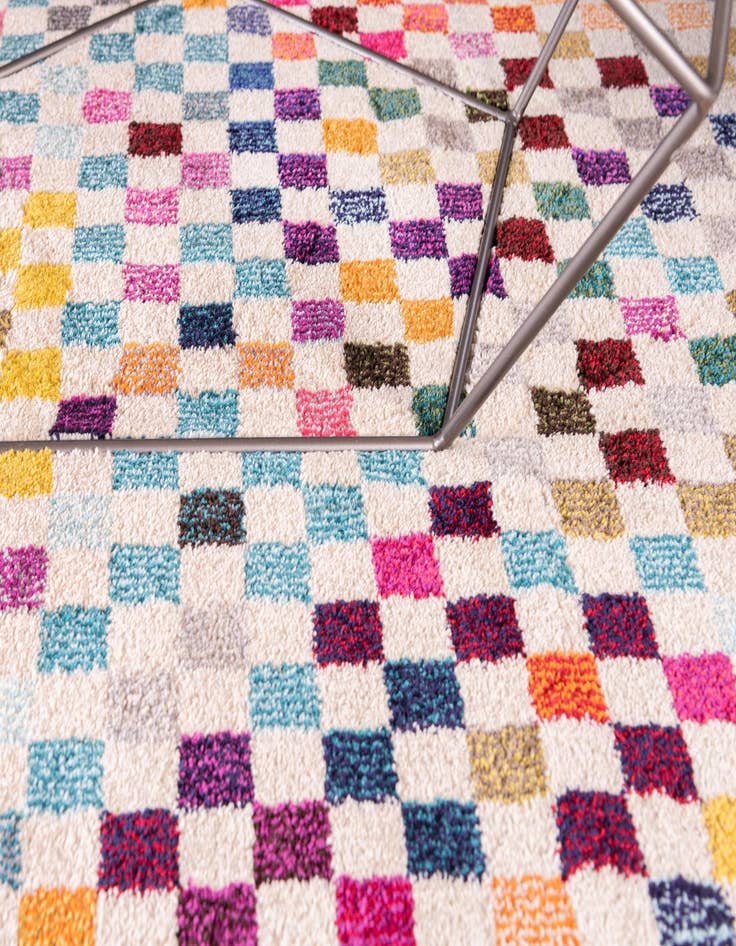 Detail image of 5' x 8'  Washable Spectrum Rug