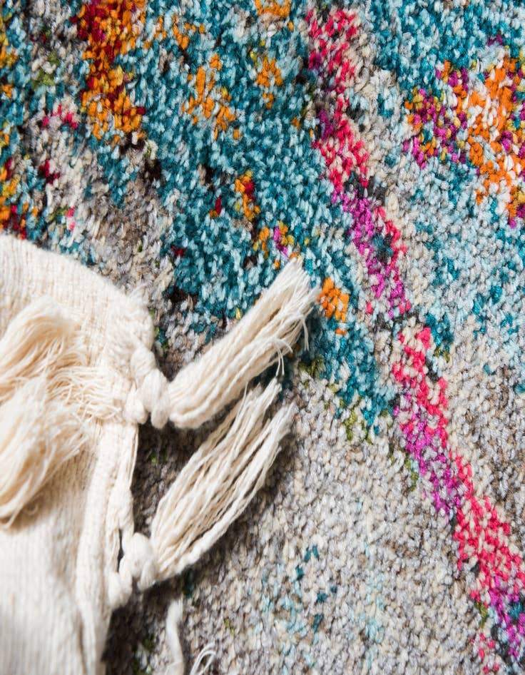 Detail image of 10' 6 x 16' 5  Washable Spectrum Rug