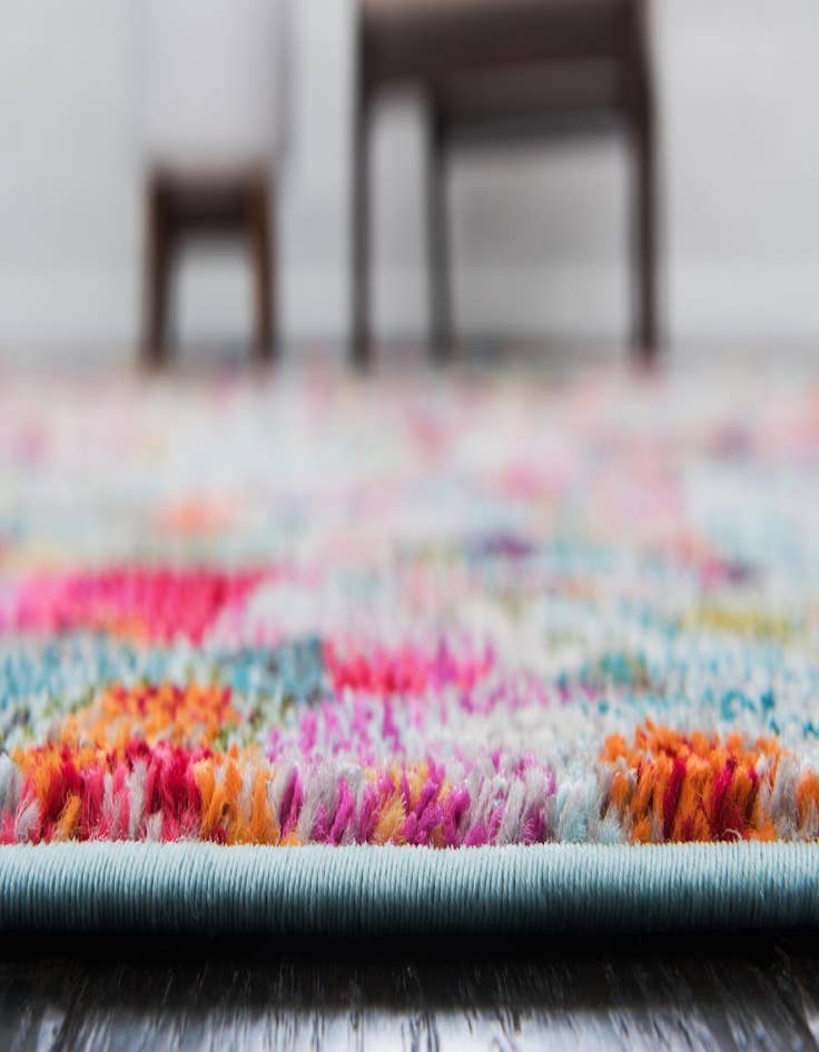 Detail image of 9' x 12'  Washable Spectrum Rug