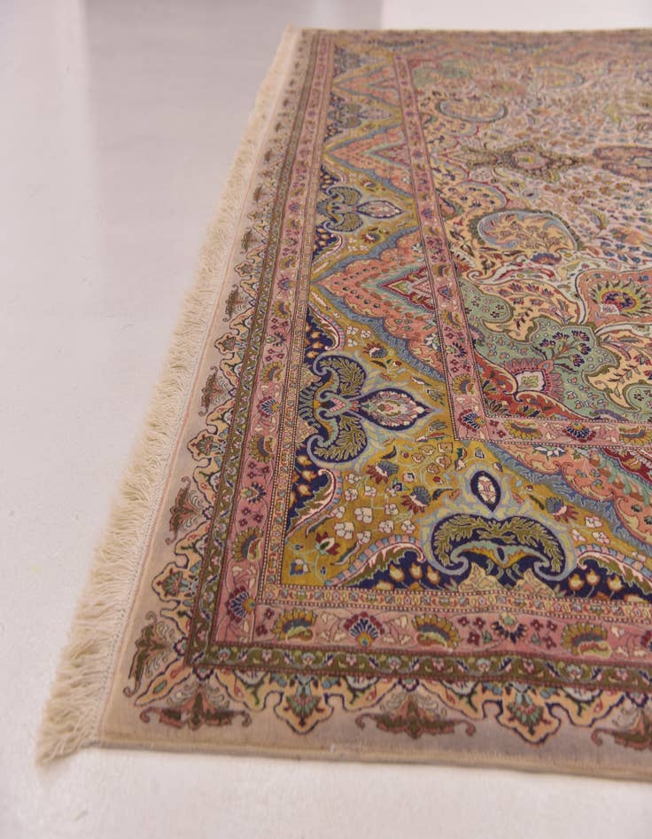 Detail image of 9' 9 x 13' Hand Knotted Tabriz Persian Rug