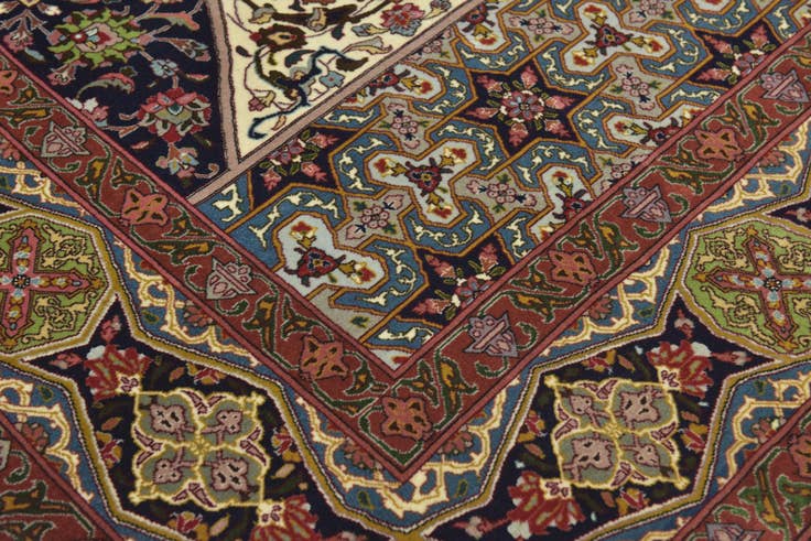 Detail image of 6' 8 x 10' 1 Hand Knotted Tabriz Persian Wool Rug