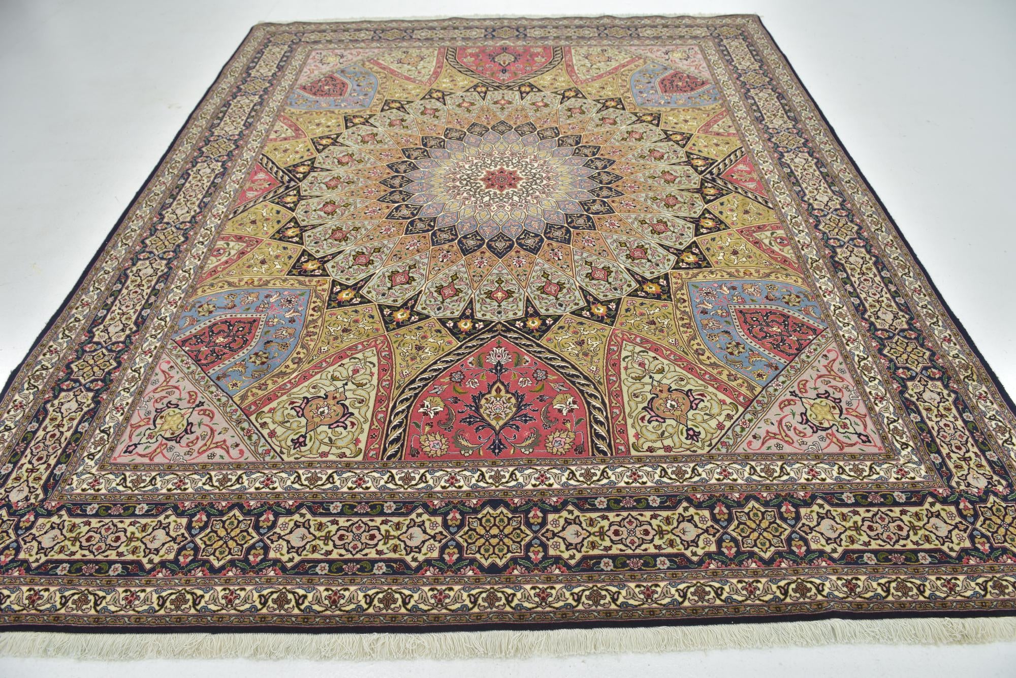 8' x 10' Hand Knotted Tabriz Persian Rug