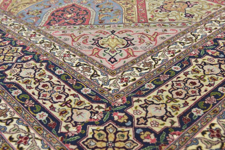 8' x 10' Hand Knotted Tabriz Persian Rug
