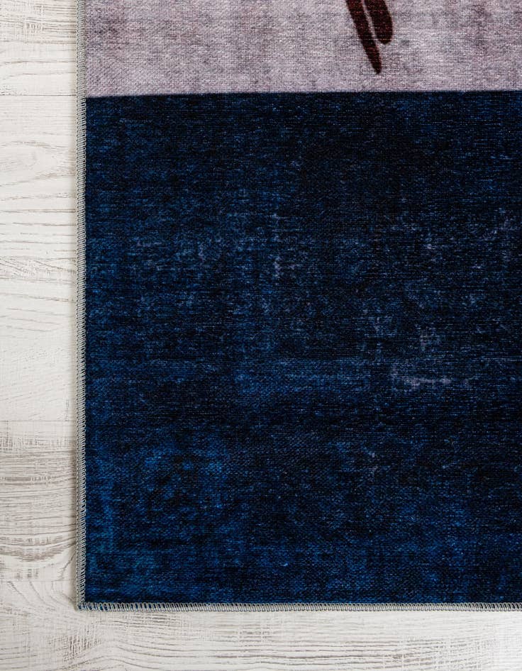 Detail image of 9' x 12' Iowa The Flag Collection Rug