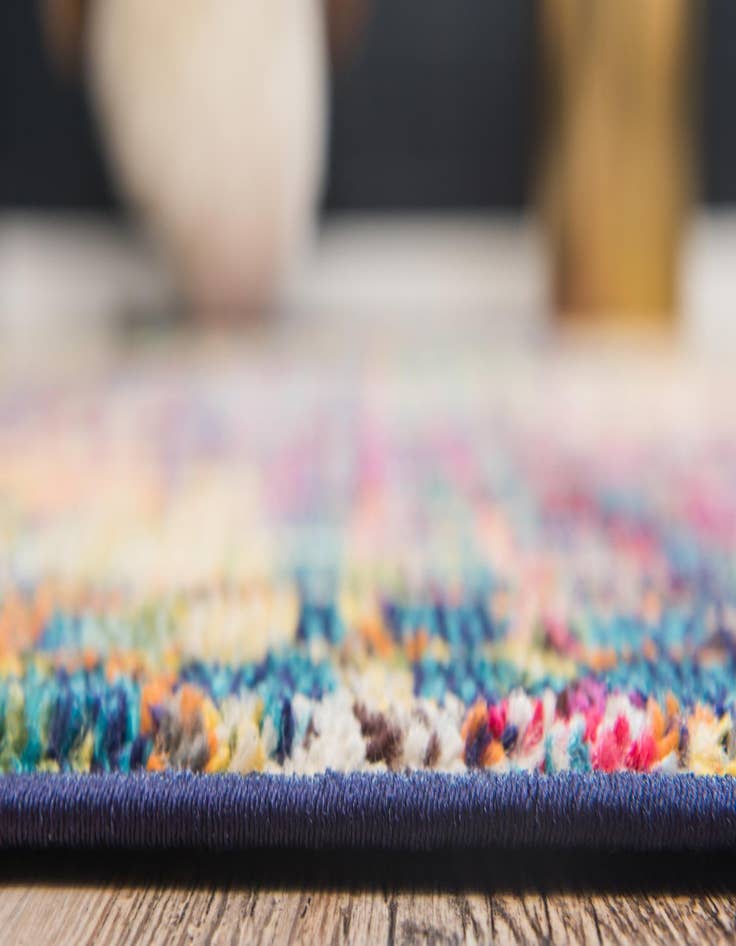 Detail image of 5' x 8' Washable Theia Rug