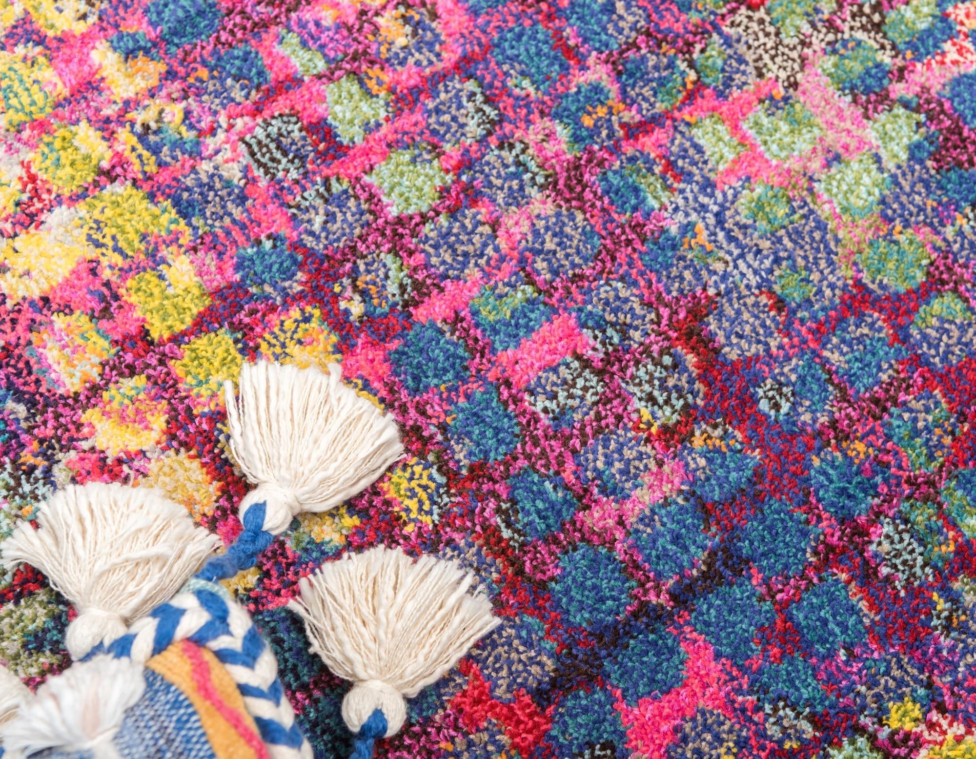 5' x 8' Washable Theia Rug