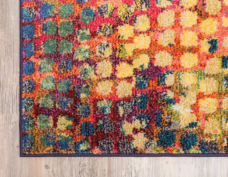 Detail image of 5' x 8' Washable Theia Rug