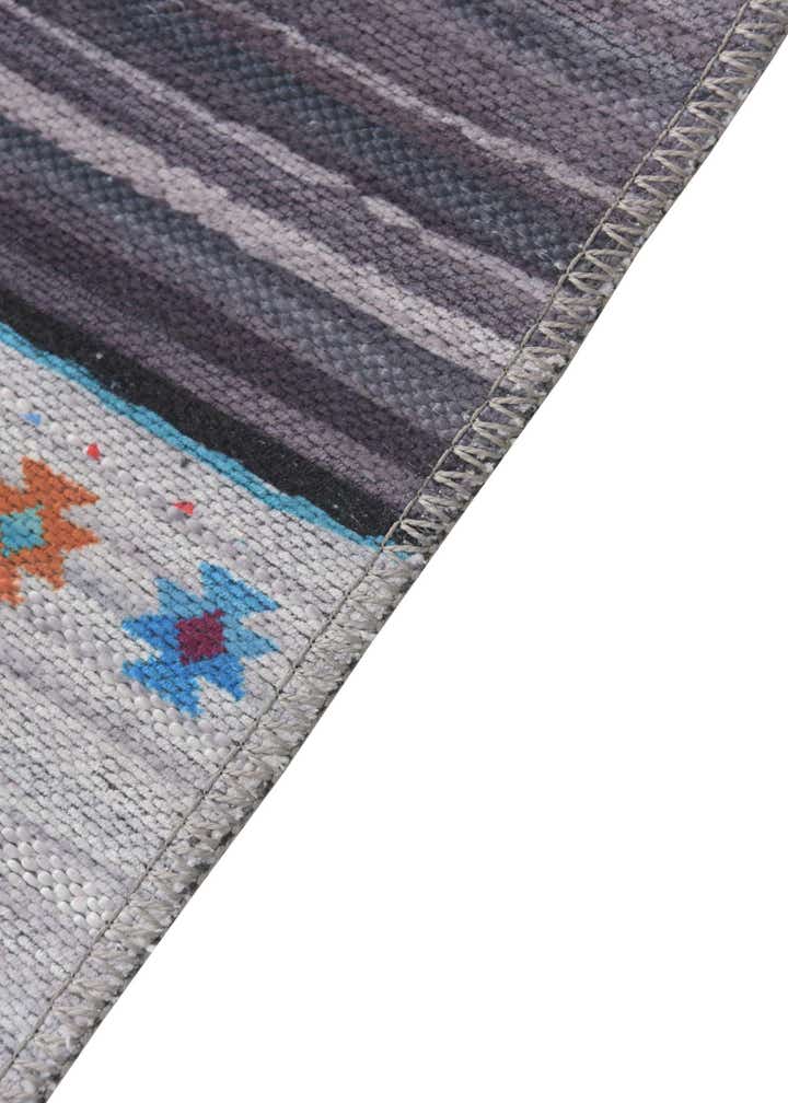 5' x 7' 5 Washable Timeless Rug