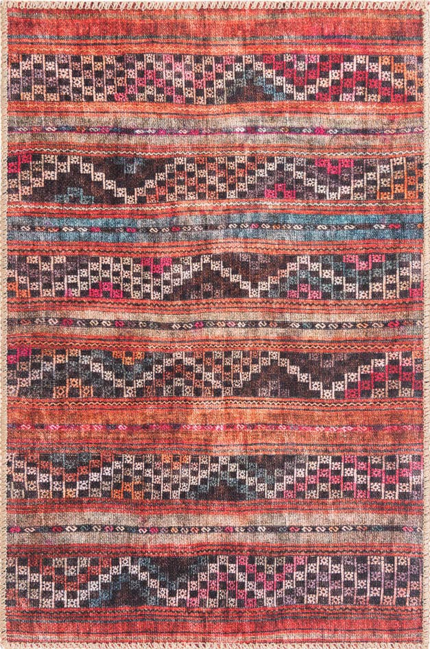 Detail image of 2' x 3' Washable Timeless Rug