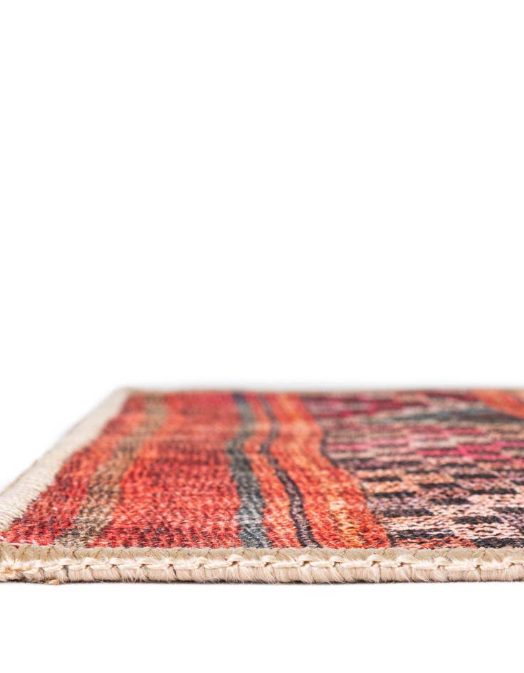 Detail image of 3' 6 x 5' 6 Washable Timeless Rug