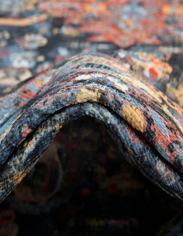 Detail image of 7' 7 x 10' 6 Washable Timeless Rug