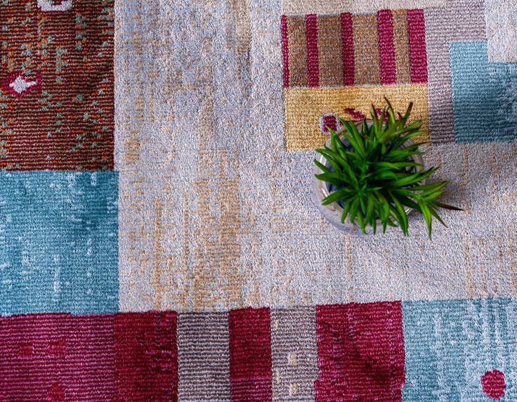 Detail image of 8' 2 x 10' Tribe Rug