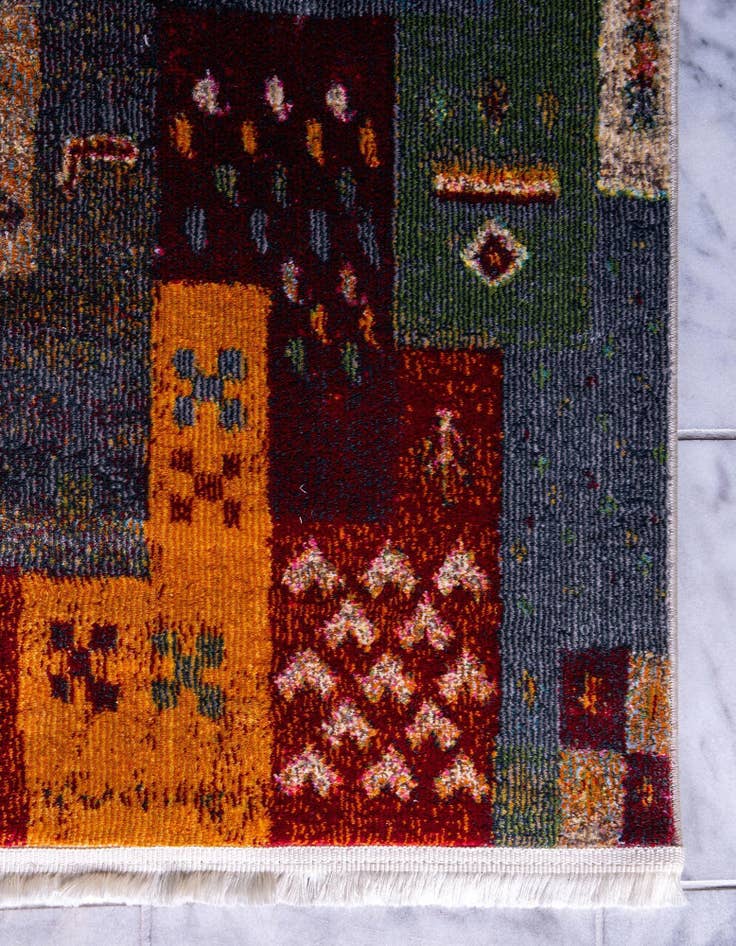 Detail image of 5' 5 x 8' Tribe Rug