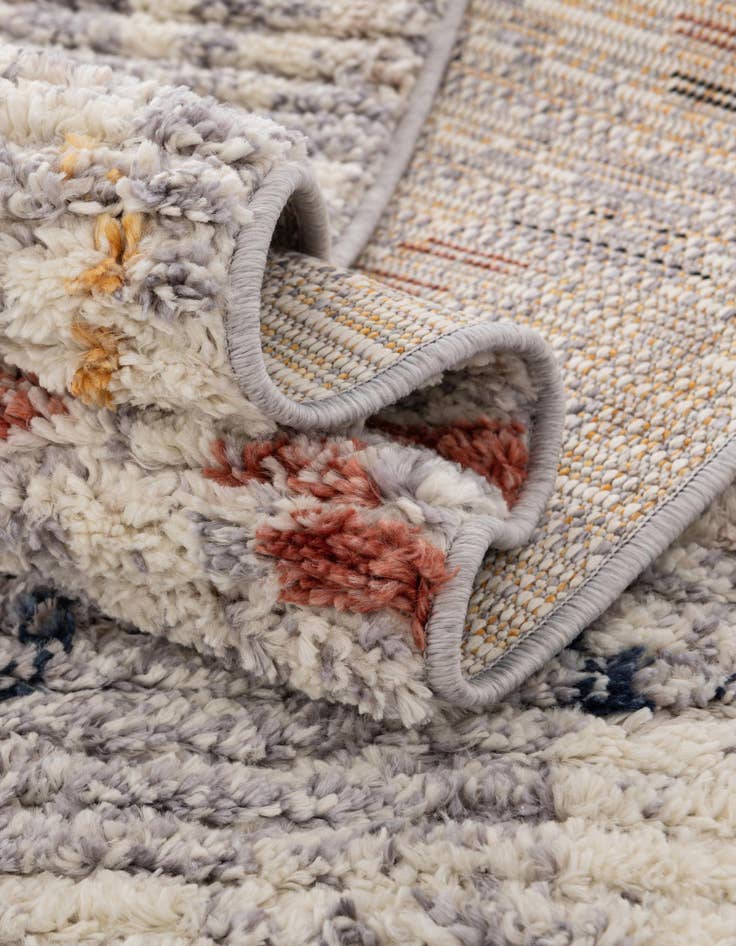 Detail image of 8' x 10' Tucson Rug