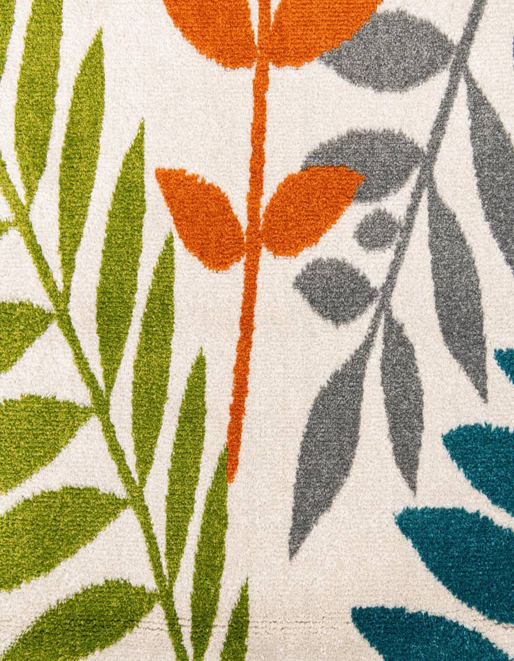Detail image of 5' 2 x 7' 3 Tuscany Rug