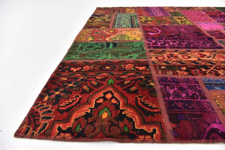 Detail image of 5' 9 x 7' 8 Hand Knotted Ultra Vintage Persian Wool Rug