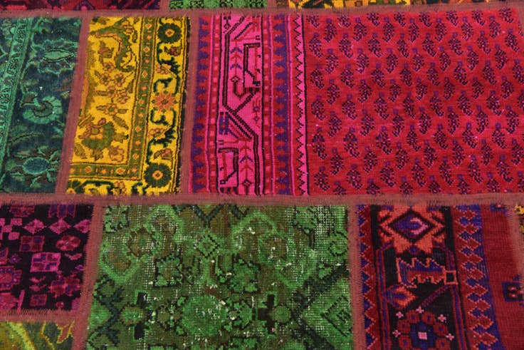 Detail image of 5' 9 x 7' 7 Hand Knotted Ultra Vintage Persian Wool Rug