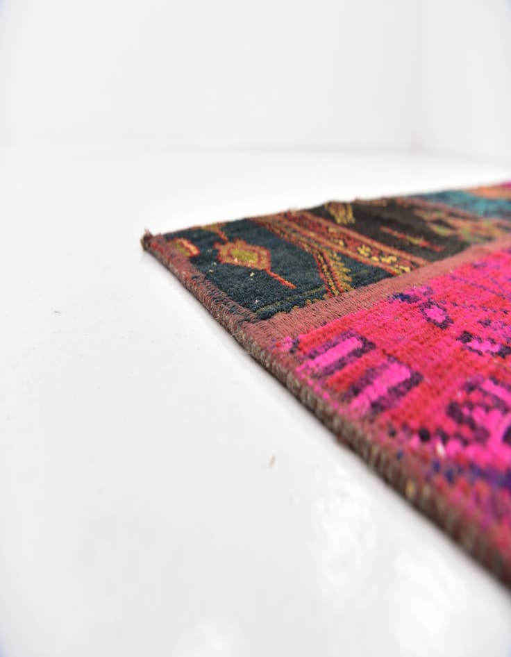 Detail image of 5' 9 x 7' 7  Hand Knotted Ultra Vintage Persian Wool Rug