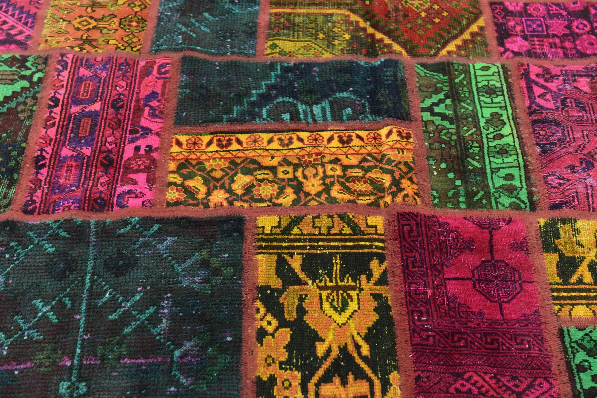5' 9 x 7' 7 Hand Knotted Ultra Vintage Persian Wool Rug