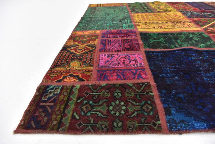 Detail image of 5' 7 x 7' 8 Hand Knotted Ultra Vintage Persian Wool Rug