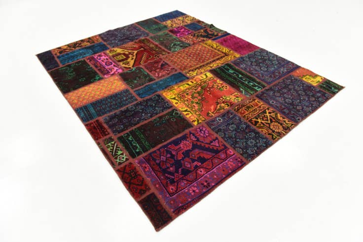 Detail image of 6' x 7' 6 Hand Knotted Ultra Vintage Persian Wool Rug