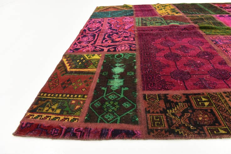 Detail image of 5' 7 x 7' 6 Hand Knotted Ultra Vintage Persian Wool Rug