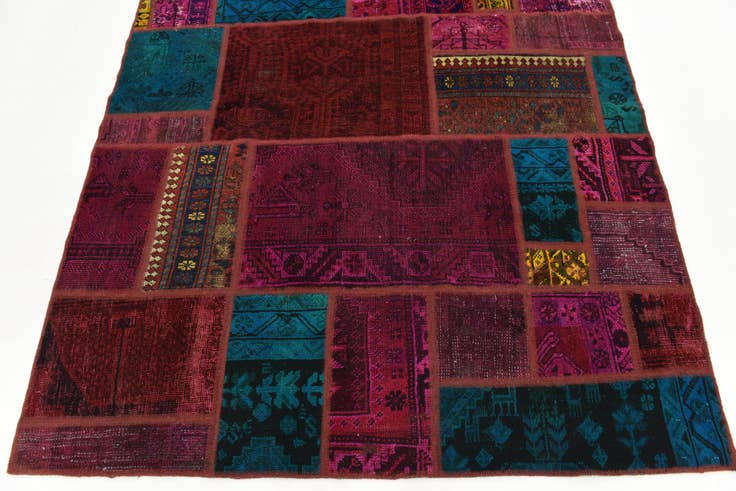 Detail image of 5' 6 x 7' 7 Hand Knotted Ultra Vintage Persian Wool Rug