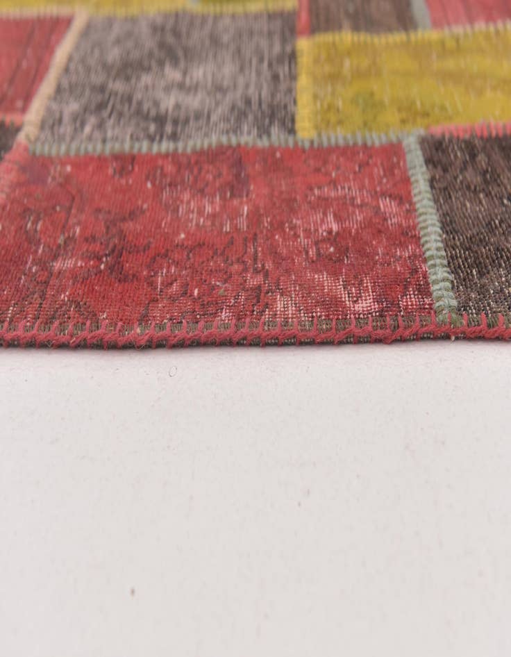 Detail image of 2' 9 x 4' 2 Hand Knotted Ultra Vintage Persian Wool Rug