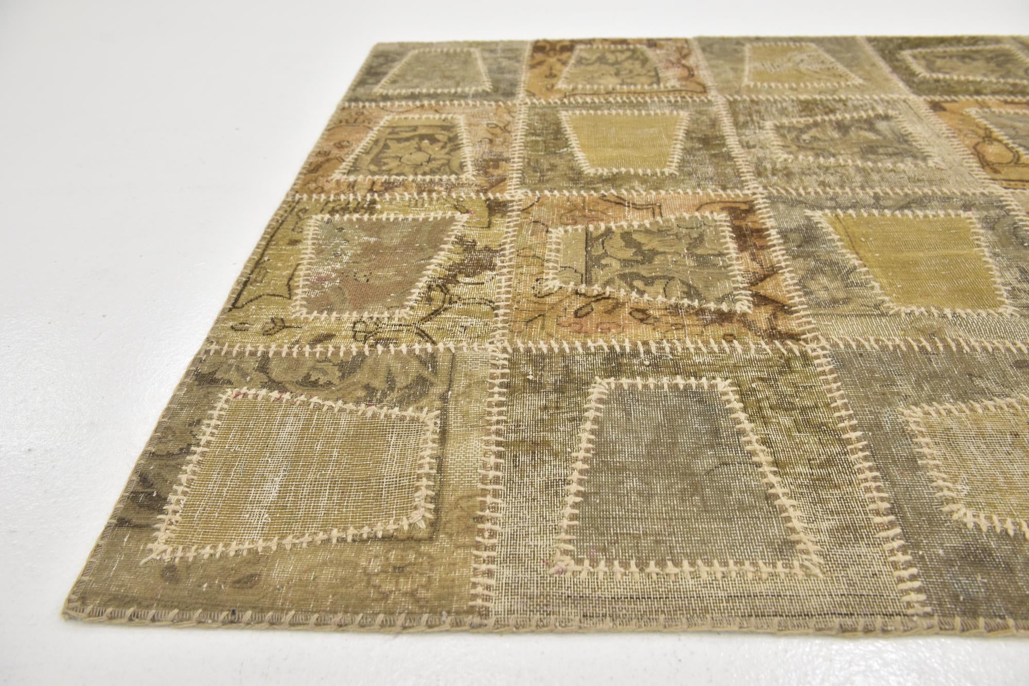 4' x 6' Hand Knotted Ultra Vintage Persian Wool Rug