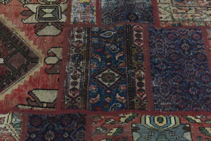 Detail image of 5' 10 x 7' 9 Hand Knotted Ultra Vintage Persian Wool Rug