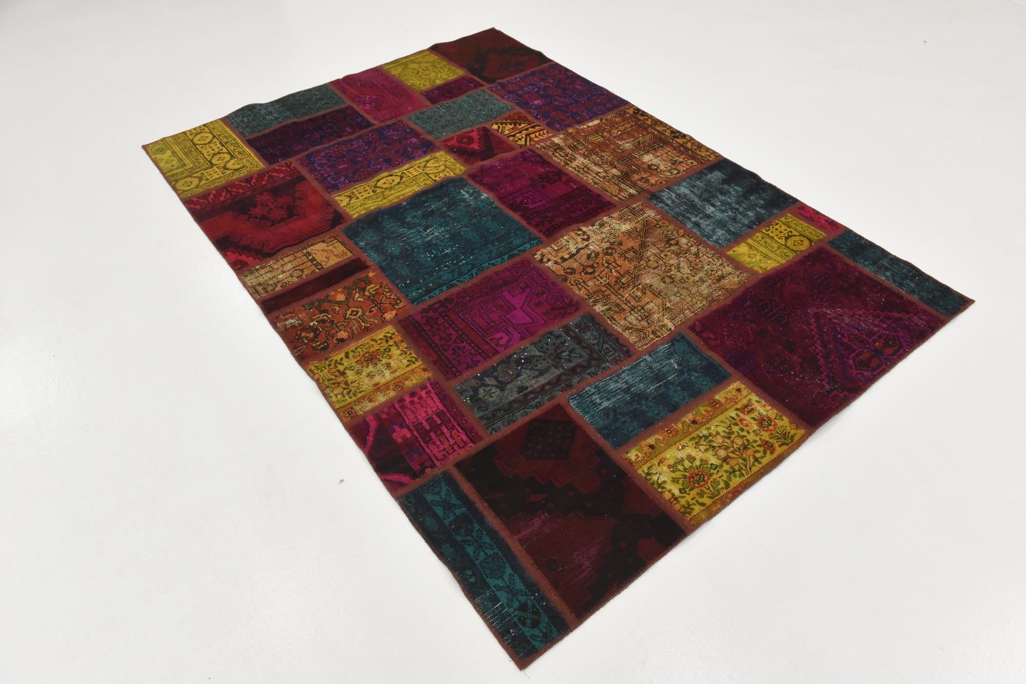 5' 7 x 8' Hand Knotted Ultra Vintage Persian Wool Rug