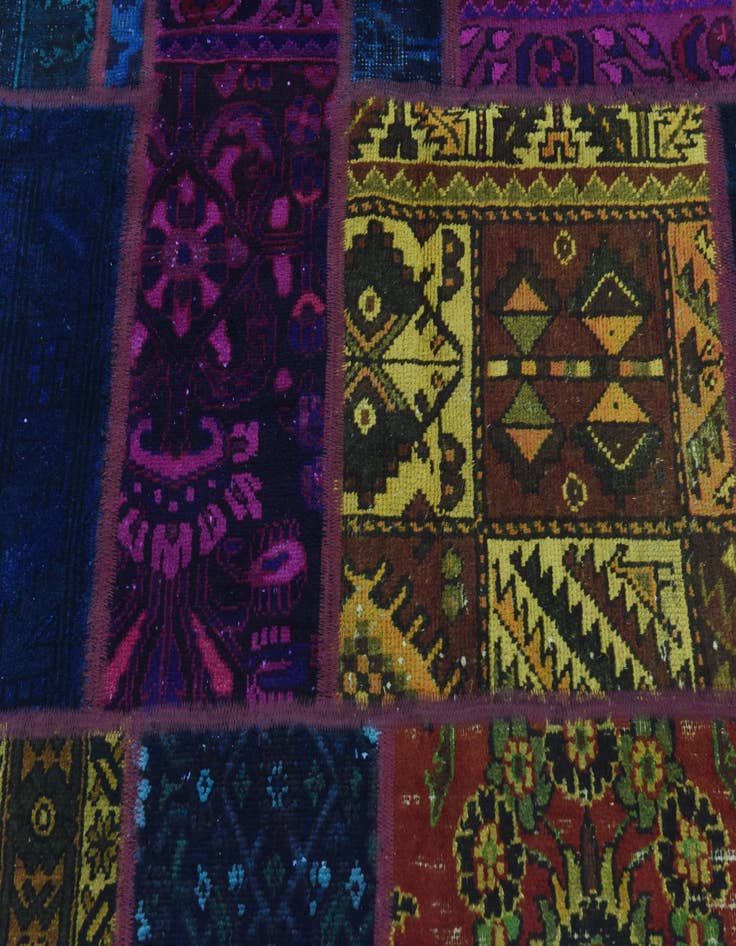 Detail image of 5' x 6' 8  Hand Knotted Ultra Vintage Persian Wool Rug